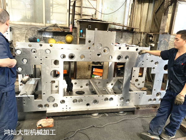 東莞大型機械加工過程中如何提高導(dǎo)軌運動性能？