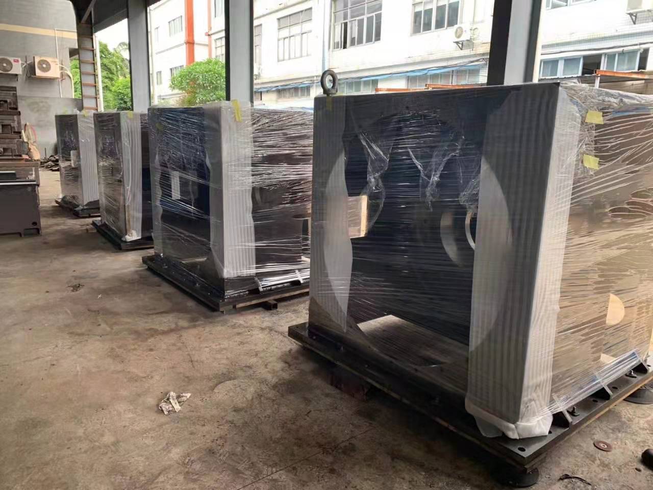 滿滿一車“大型自動化設備機架”發貨江蘇